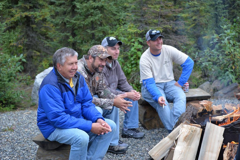 Salmon Catcher Lodge Кенай Экстерьер фото