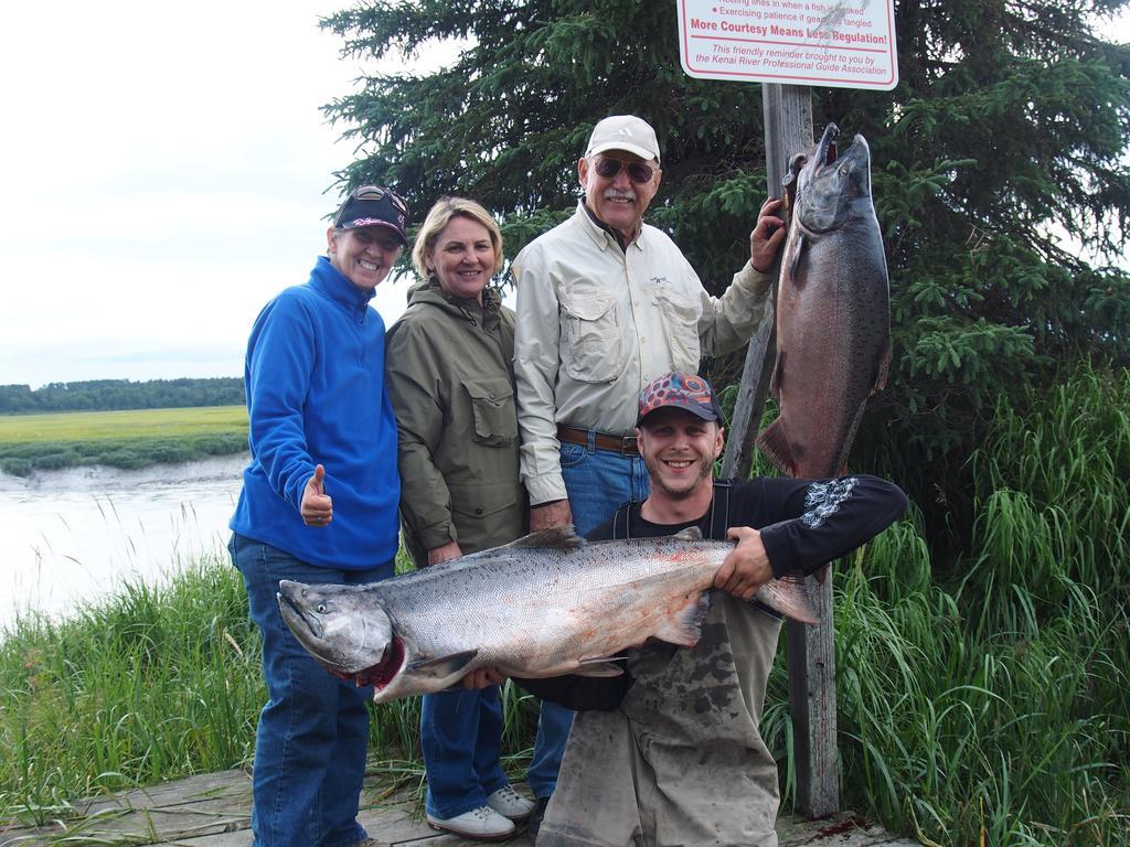 Salmon Catcher Lodge Кенай Экстерьер фото